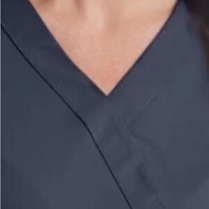 (2-piece set) Grey’s Anatomy LARGE Steel Grey scrub set. V-Neck Top with pant.